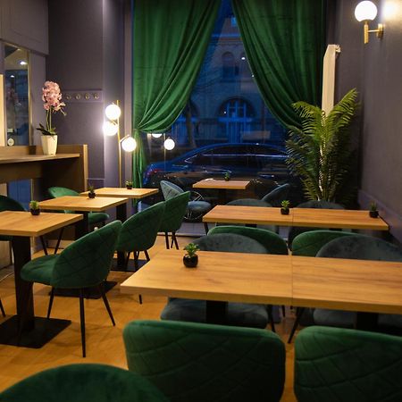 Hotel Bristol Metz Centre Gare Екстериор снимка