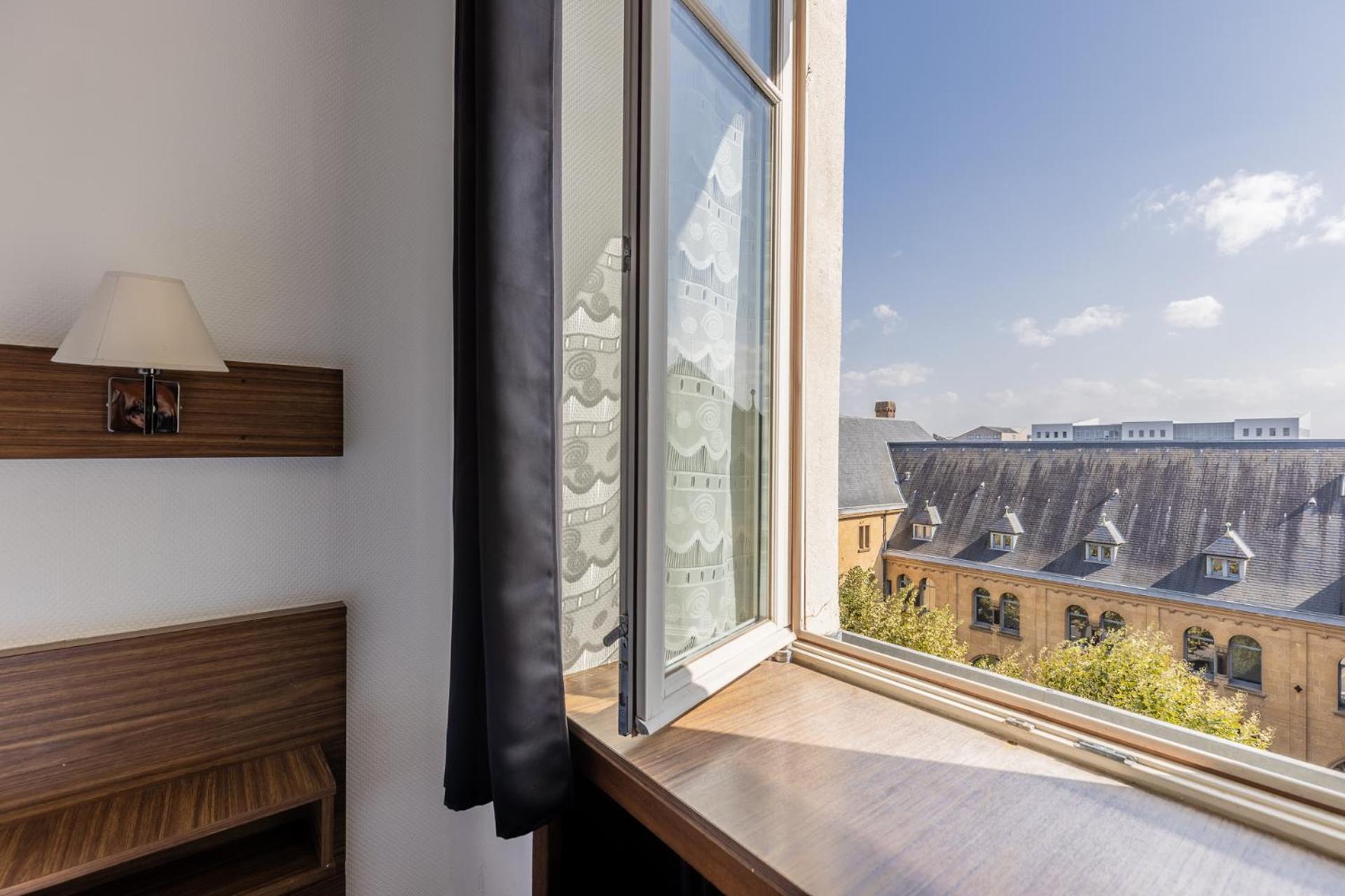 Hotel Bristol Metz Centre Gare Екстериор снимка