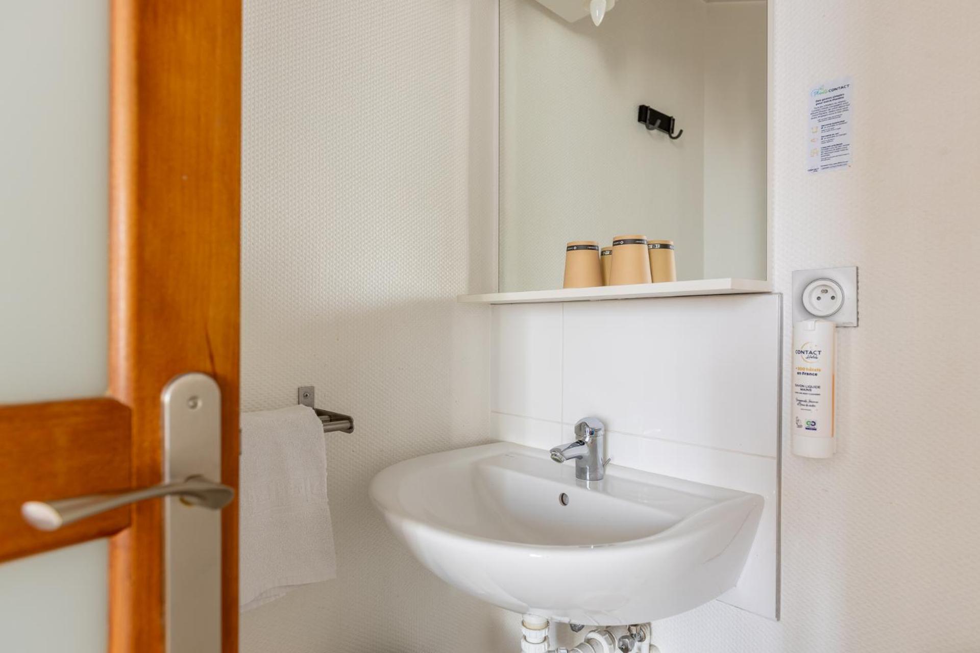Hotel Bristol Metz Centre Gare Екстериор снимка