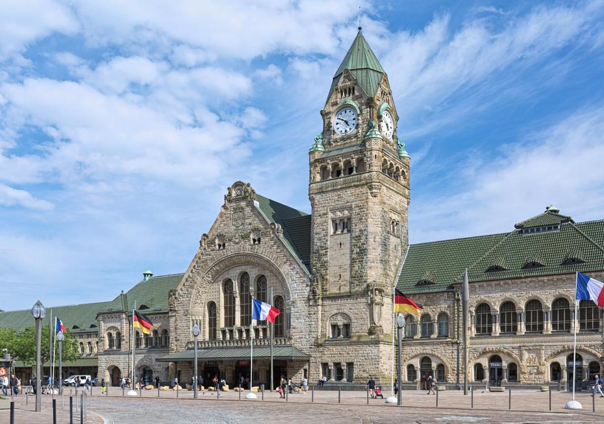 Hotel Bristol Metz Centre Gare Екстериор снимка
