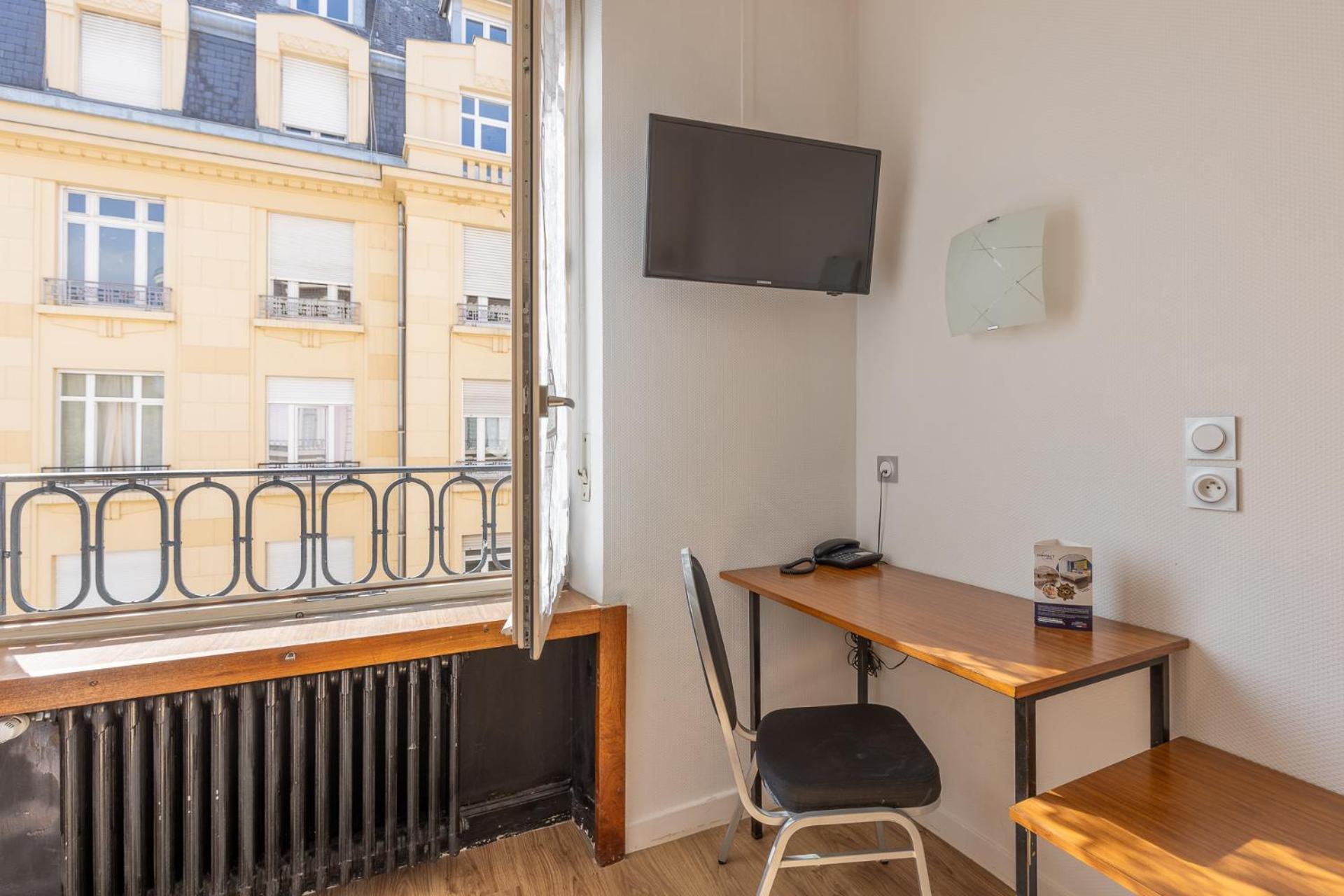 Hotel Bristol Metz Centre Gare Екстериор снимка